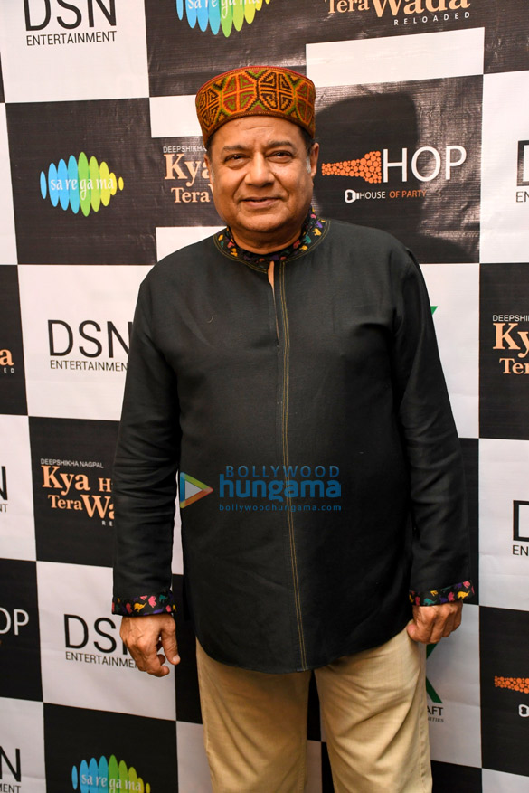 deepshikha nagpal graces the launch of her debut song kya hua tera wada 7