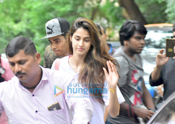 disha patani snapped after dance class in bandra 5