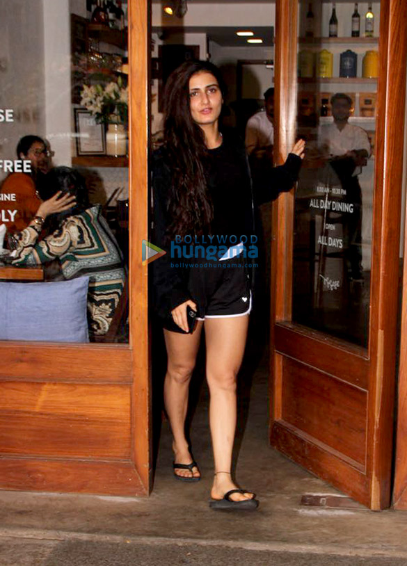 fatima sana shaikh spotted at sequel cafe in bandra 1