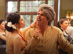 Gold: When Mouni Roy SLAPPED Akshay Kumar and he made her CRY (watch BTS video)