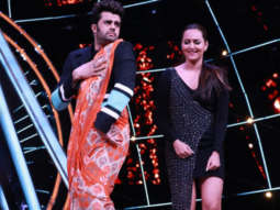 Host Manish Paul dons saree for Sonakshi Sinha on the sets of Indian Idol