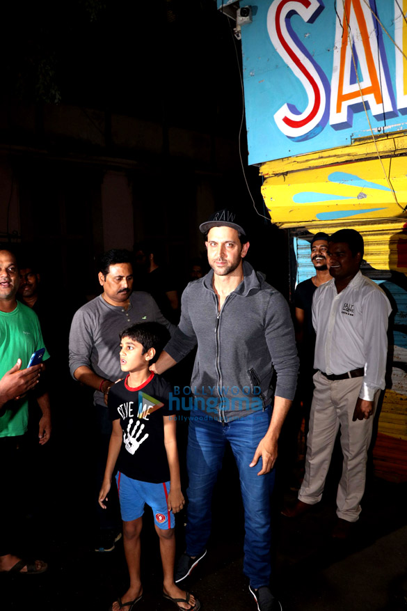 hrithik roshan spotted in bandra shooting for ad 1