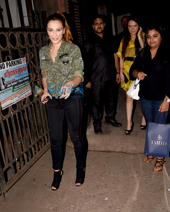 iulia vantur snapped in juhu 4