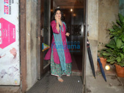 Janhvi Kapoor snapped at Pali Bhavan in Bandra