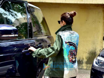 Kareena Kapoor Khan and Malaika Arora snapped outside the gym in Bandra