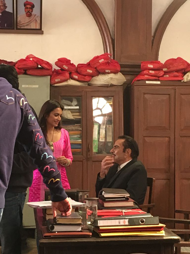 Kriti Kharbanda lives her dream of working with Dharmendra & Shatrughan Sinha in Yamla Pagla Deewana Phir Se!
