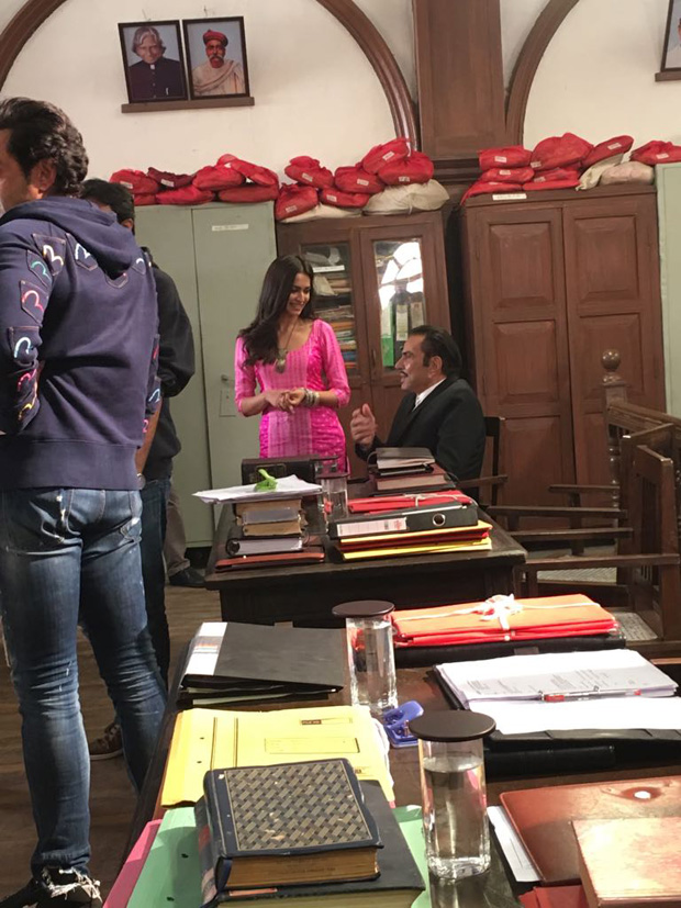 Kriti Kharbanda lives her dream of working with Dharmendra & Shatrughan Sinha in Yamla Pagla Deewana Phir Se!