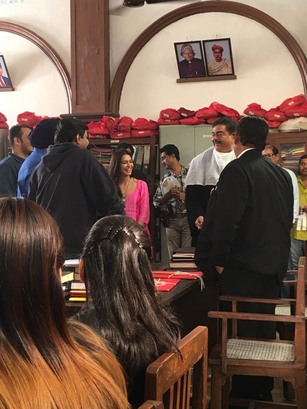 Kriti Kharbanda lives her dream of working with Dharmendra & Shatrughan Sinha in Yamla Pagla Deewana Phir Se!