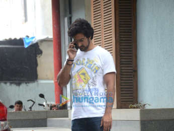 Kunal Kapoor snapped in Bandra