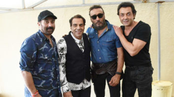 Legendary: Jacky Shroff & Dharmendra SPOTTED together during Yamla Pagla Deewana Phir Se promotions