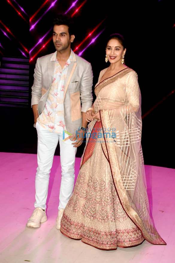 rajkummar rao and shraddha kapoor promote their film stree on colors dance deewane 6