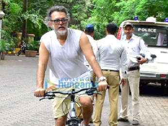 Rakeysh Omprakash Mehra snapped on his Cycle