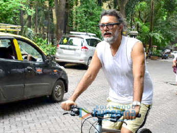 Rakeysh Omprakash Mehra snapped on his Cycle