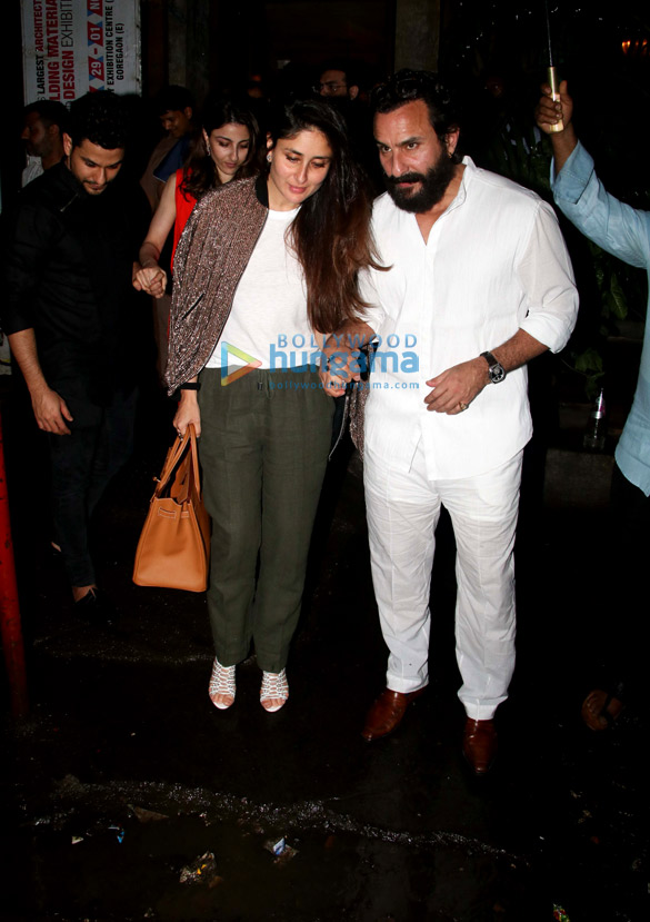 saif ali khan kareena kapoor khan kunal khemu and soha ali khan spotted at pali bhavan in bandra 5