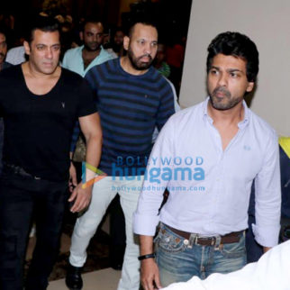 Salman Khan arrives at JW Marriott for Manish Malhotra's fashion show