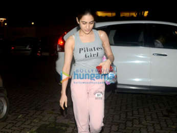 Sara Ali Khan and Kanika Kapoor snapped a yoga center in Bandra