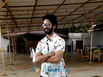Shahid Kapoor snapped at Juhu