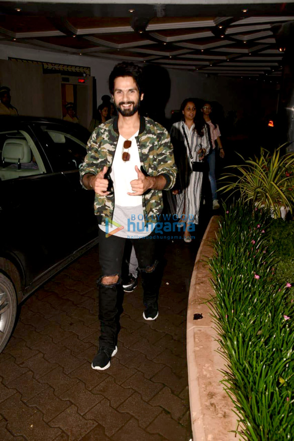 shahid kapoor snapped at sun and sand hotel in juhu 4