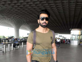 Shilpa Shetty, Ranveer Singh, Disha Patani and others snapped at airport