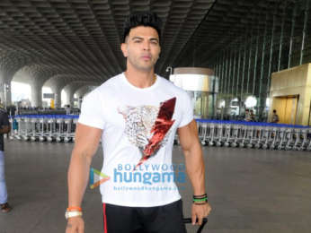 Shraddha Kapoor, Ayushmann Khurrana and others snapped at the airport