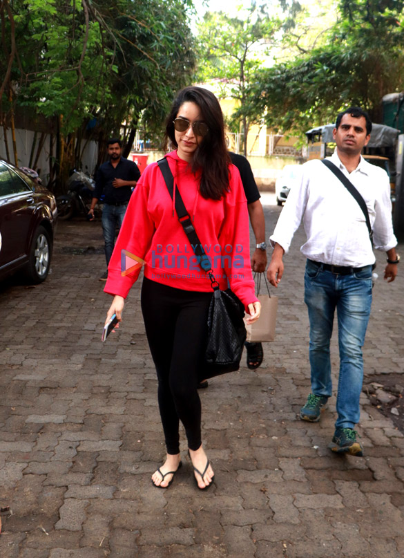 shraddha kapoor spotted at sunny super sound in juhu 2 2