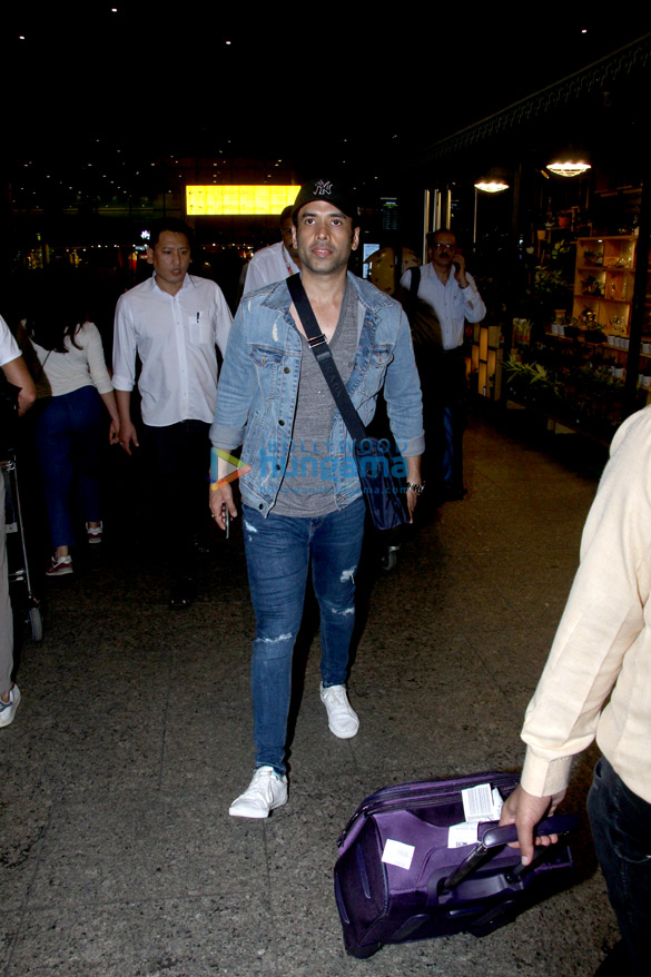sonakshi sinha diana penty and others snapped at the airport 2 3