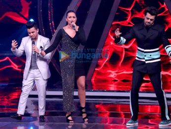 Sonakshi Sinha snapped on the sets of Indian Idol