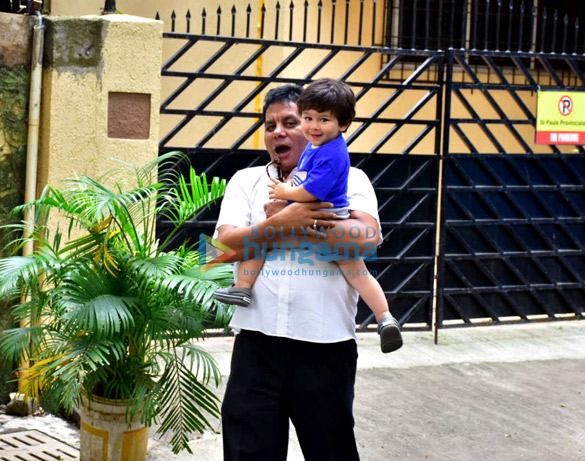 taimur ali khan snapped in bandra 3 8