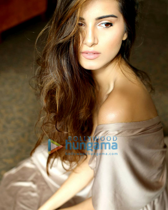 tara sutaria 3