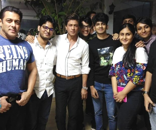 WOW! Rani Mukerji joins Karan Arjun stars Shah Rukh Khan and Salman Khan on Dus Ka Dum