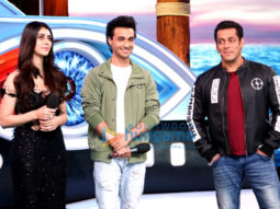 Aayush Sharma and Warina Hussain snapped promoting their film ‘LoveYatri’ on ‘Bigg Boss 12’