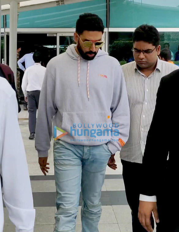 abhishek bachchan taapsee pannu and others snapped at the airport 3 2