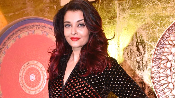 Aishwarya Rai Bachchan, Sonu Nigam and Ronit Roy grace the IMC Ladies Exhibition | Part 2