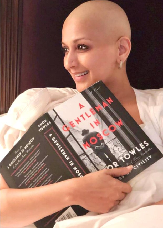 Amid cancer treatment, Sonali Bendre celebrates 'Read A Book Day' with a brave photo