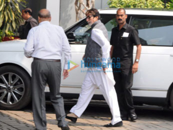 John Abraham, Amitabh Bachchan and others snapped at the airport