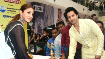 Anushka Sharma and Varun Dhawan grace the launch of Green Ganesha at Oberoi Mall