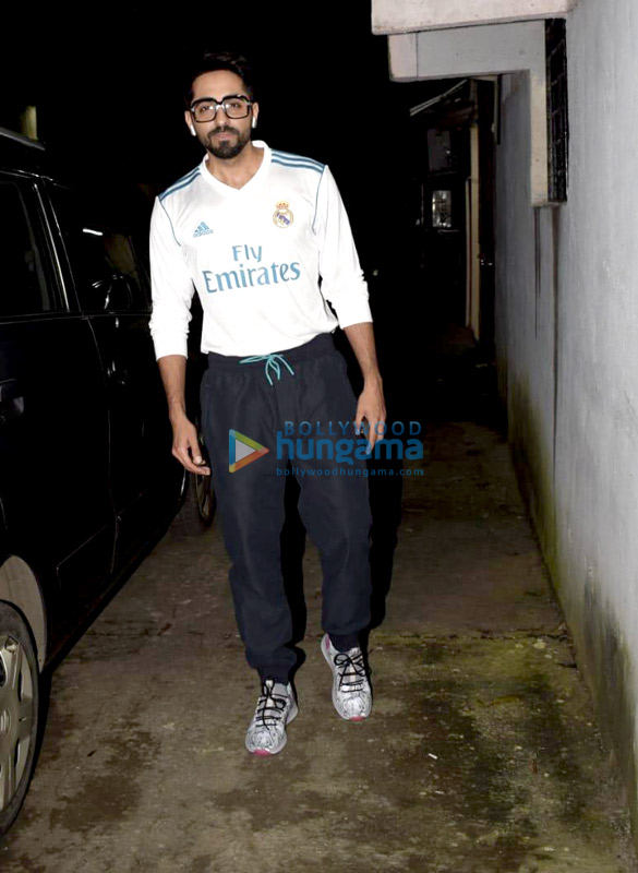 ayushmann khurrana snapped in juhu 3