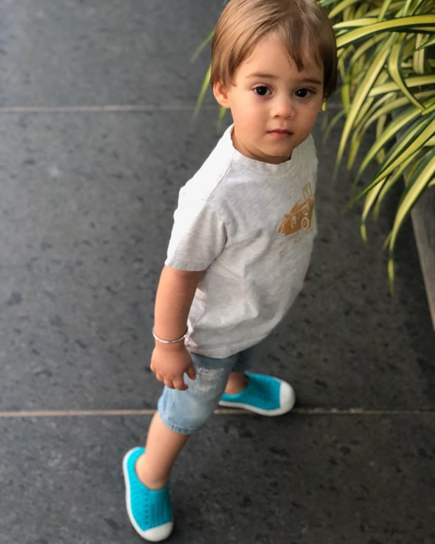 CUTE! Karan Johar shares an adorable picture of his girls Alia Bhatt and daughter Roohi CUTE! Karan Johar shares an adorable picture of his girls Alia Bhatt and daughter Roohi