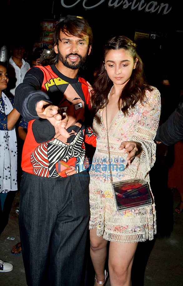 celebs grace akansha ranjans birthday bash 1