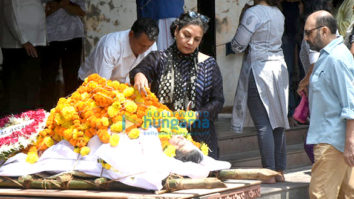 Celebs pay respects at last rites of Kalpana Lajmi