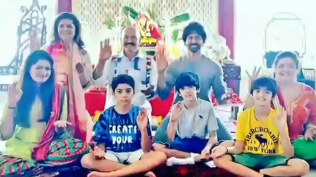 Check Out: Hrithik Roshan celebrates Ganesh Chaturthi with family