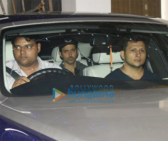 Hrithik Roshan snapped with family at Sunny Super Sound