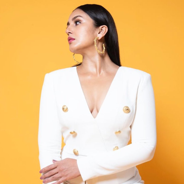 Huma Qureshi for GQ Men Awards 2018 (1)