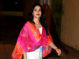 Janhvi Kapoor snapped in Mumbai