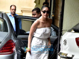 Kareena Kapoor Khan snapped at Karisma Kapoor’s office in Bandra