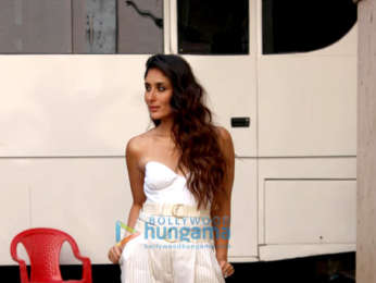Kareena Kapoor Khan snapped at Mehboob Studios