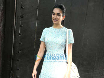 Kriti Kharbanda spotted at Saffron Media Pvt Ltd in Juhu