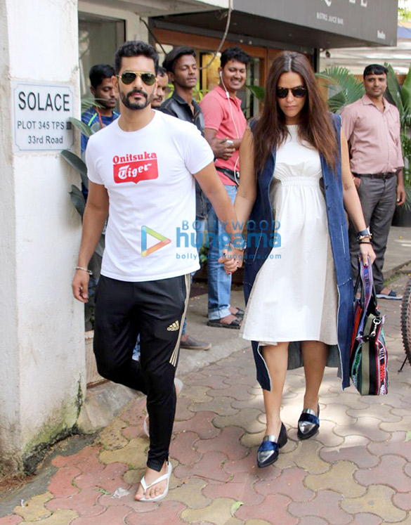neha dhupia and angad bedi spotted at sequel cafe in bandra 4