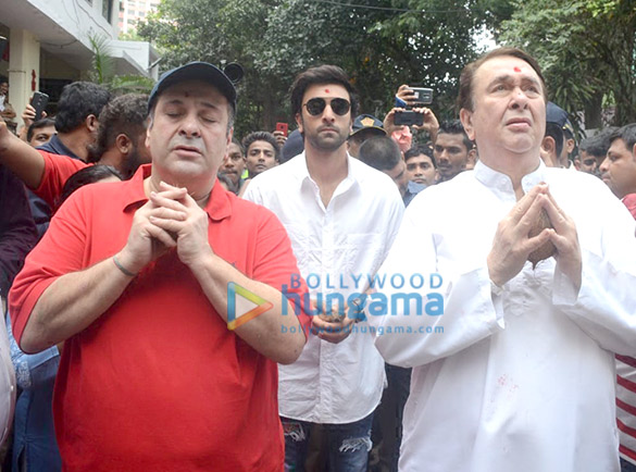 ranbir kapoor rishi kapoor randhir kapoor at the visarjan of r k studios ganesha idol 1 2