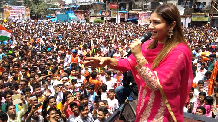 Raveena Tandon SPOTTED at Dahi Handi celebration of 2018